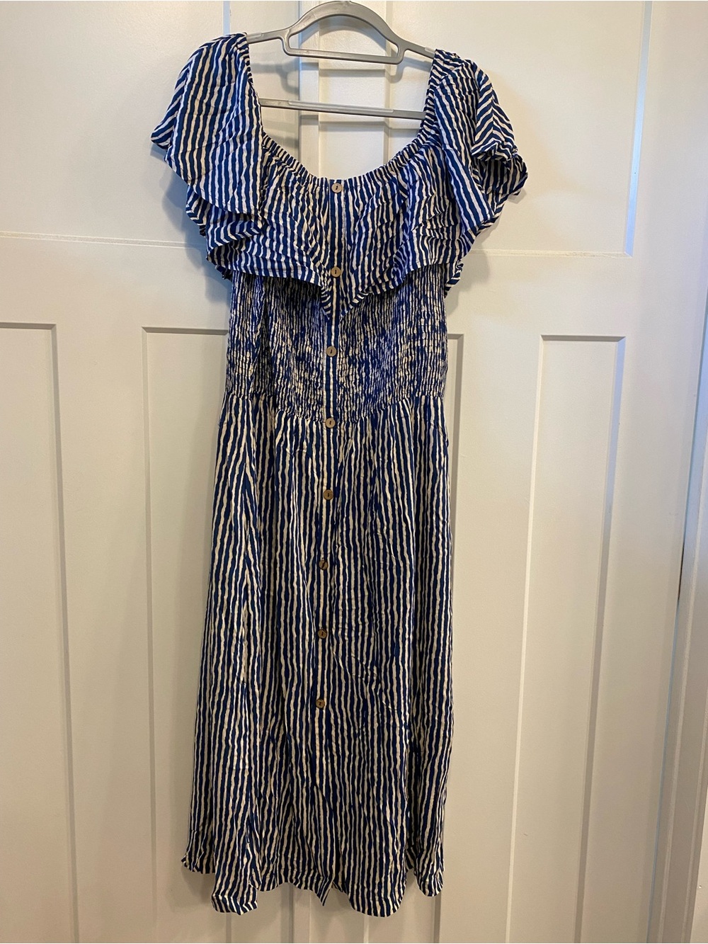 Women’s Blue and White Striped Off-Shoulder Dress Size 3XL